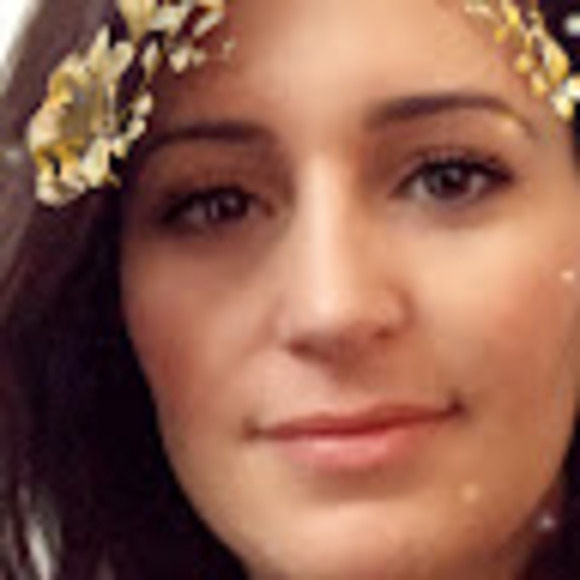 vickyvanikiotis